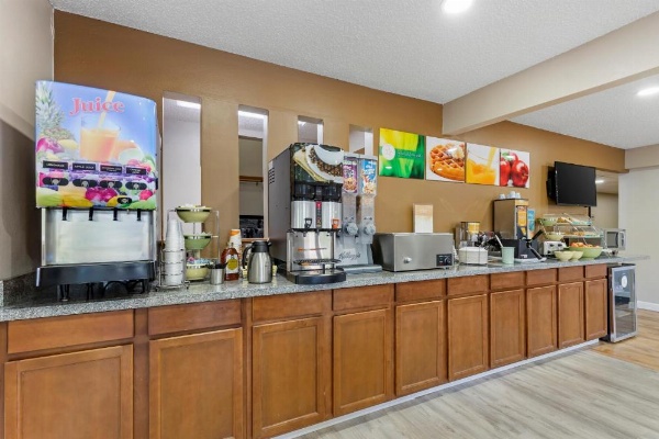 Quality Inn Indianola image 10