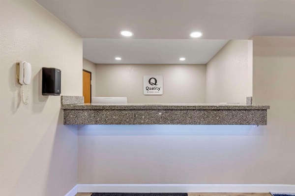 Quality Inn Indianola image 4